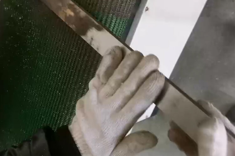 Polishing of iron parts
